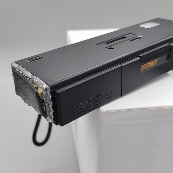 ⬇️ITT Magicflash Telephoto 110 Sub Mini Film Camera, hand-strap - Picture 7 of 8